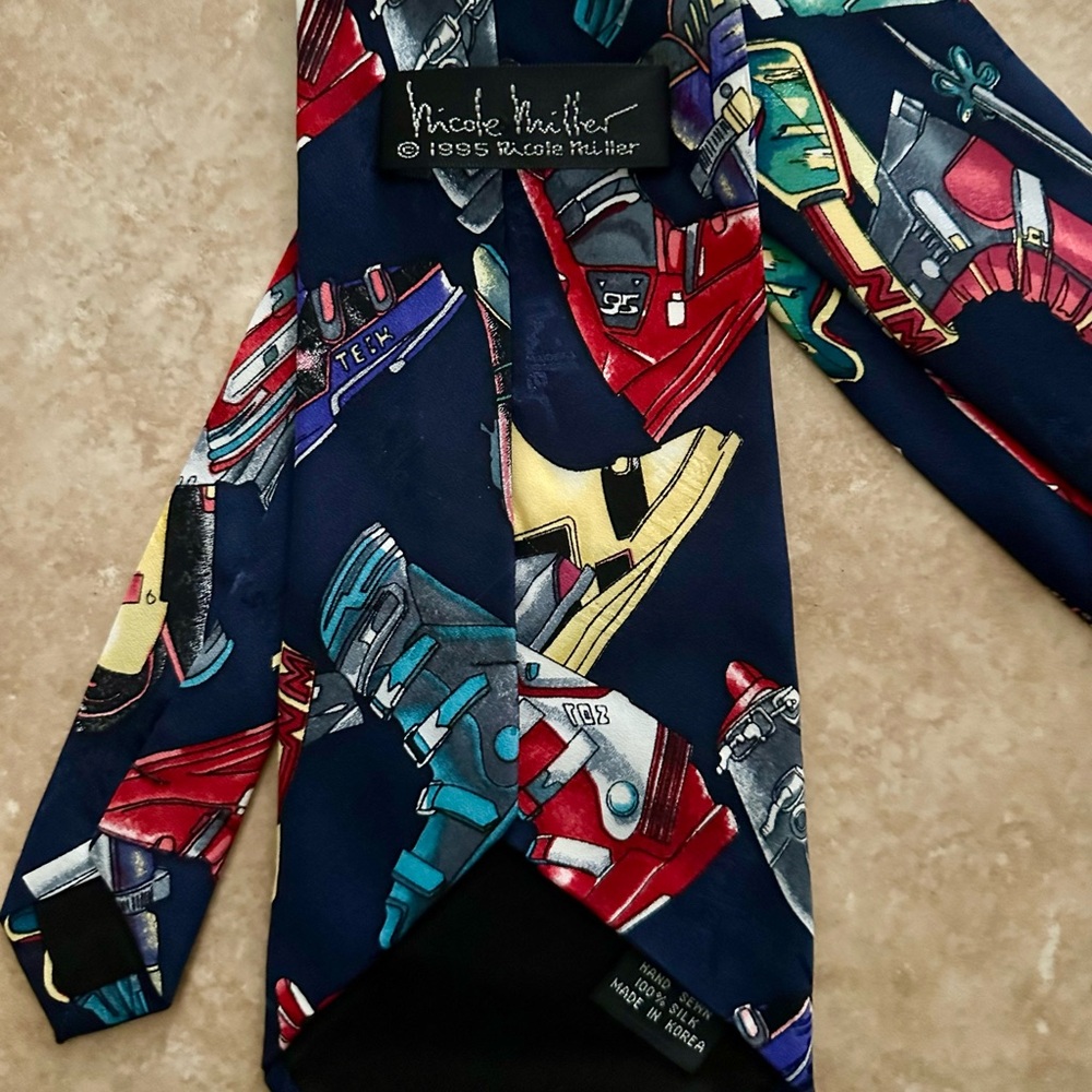 Nicole Miller Vintage Ski Boot Silk Tie - Picture 3 of 3